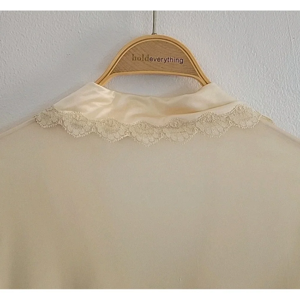 Vanity Fair Vintage Long Robe Lace Trim Nylon Antron III Shawl Collar USA Lounge